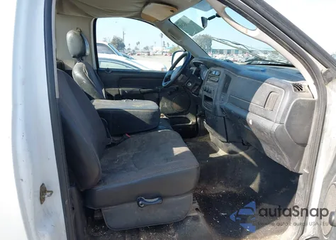 2004 Dodge Ram 1500 St z USA, uszkodzony, nr VIN 1D7HA16N04J215733